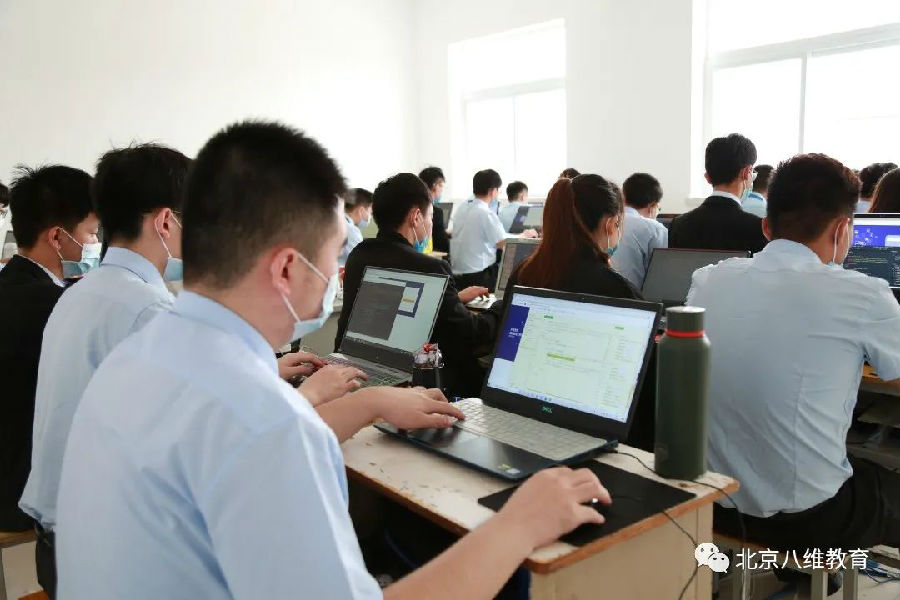八維教育培訓學校網(wǎng)絡營銷工程師培訓的優(yōu)勢