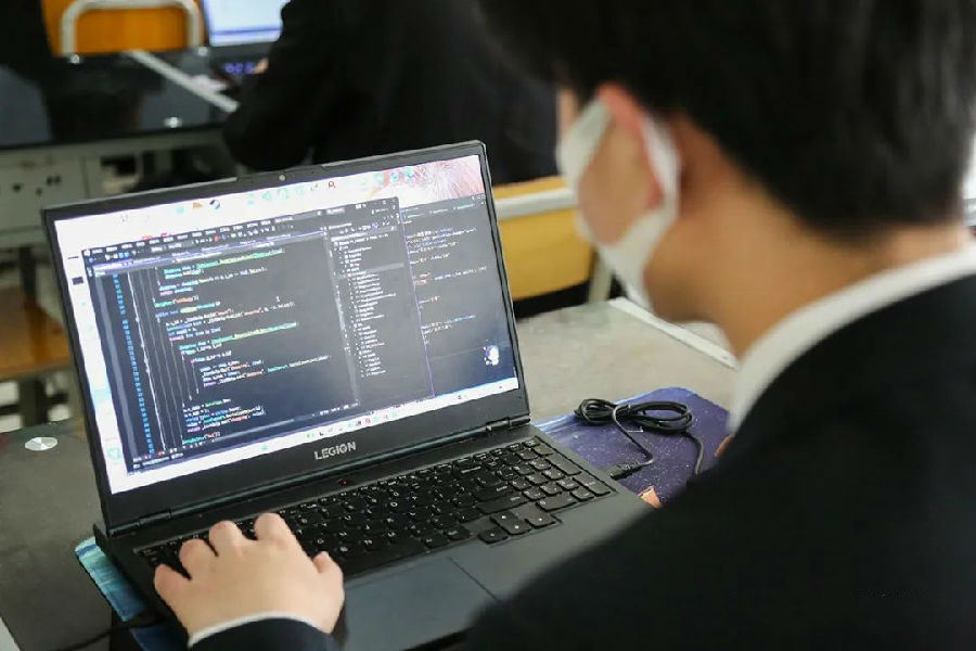 八維集團推動教育培訓質量提升引領IT培訓領域發展培養IT領域人才
