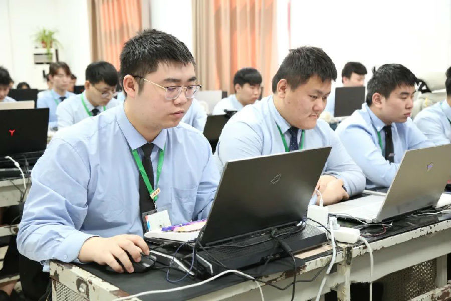 八維教育助力學生掌握物聯網技術與應用打造物聯網科技新生力量