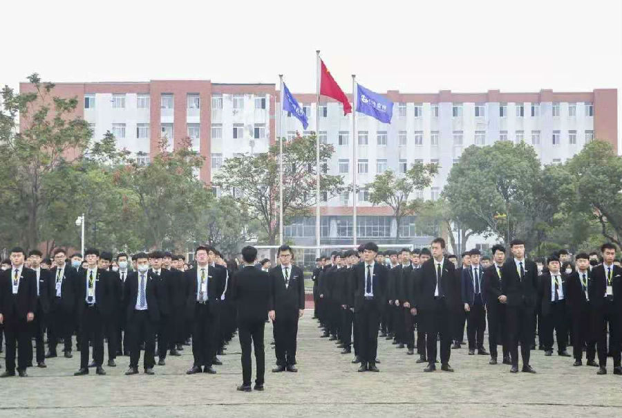 八維教育匠心筑夢(mèng)開(kāi)啟智慧人生的非凡旅程