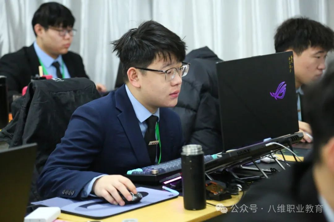 八維教育國際新媒體專業直播運營管理實戰班開班啦