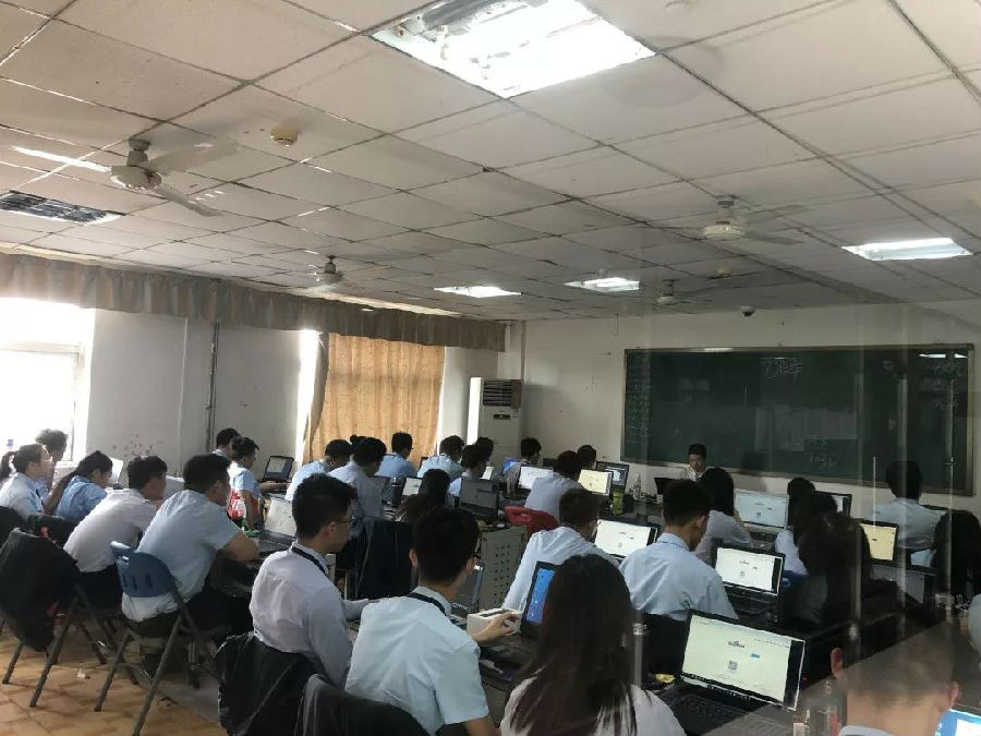 江蘇宿遷八維學校解鎖數字化技術新紀元培育頂尖數字人才