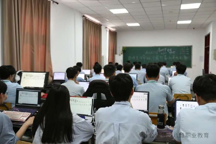 八維教育人工智能專業第三波優質就業喜報來襲