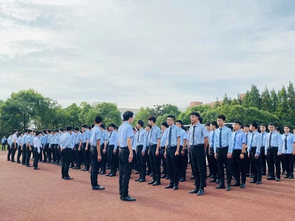 江蘇宿遷八維學校技術精英的璀璨舞臺鑄就科技創新的領軍人物