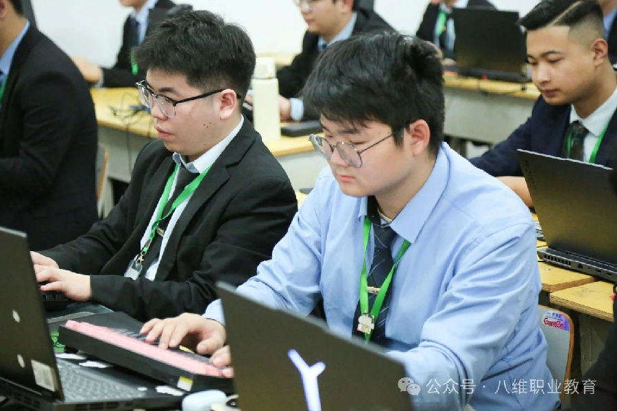 江蘇宿遷八維學校鴻蒙系統引領的數字人才培養新篇章