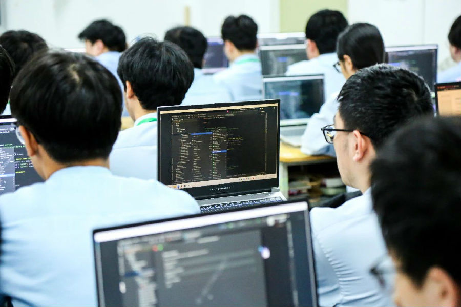 八維職業學校深耕職業教育領域領航者助力學子技能成才