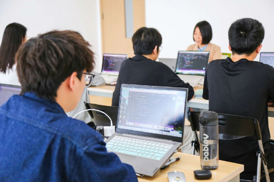 北京八維信息集團永豐智慧谷校區正式啟用